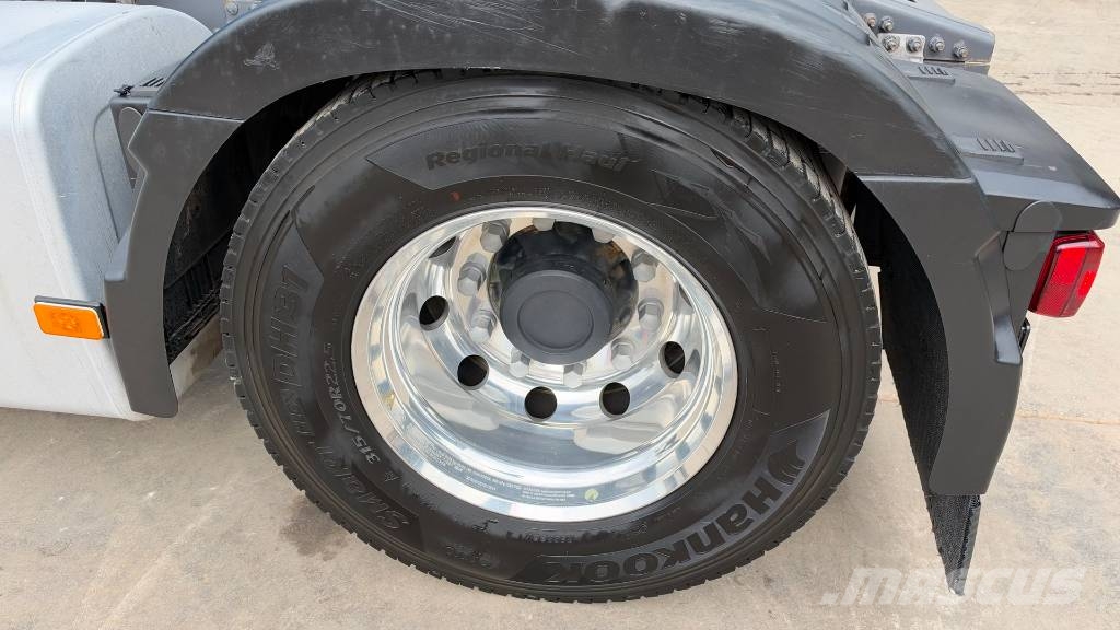 Volvo FH460 I-SAVE - 4X2 - TRACTOR UNIT - PERFECT Тягачі