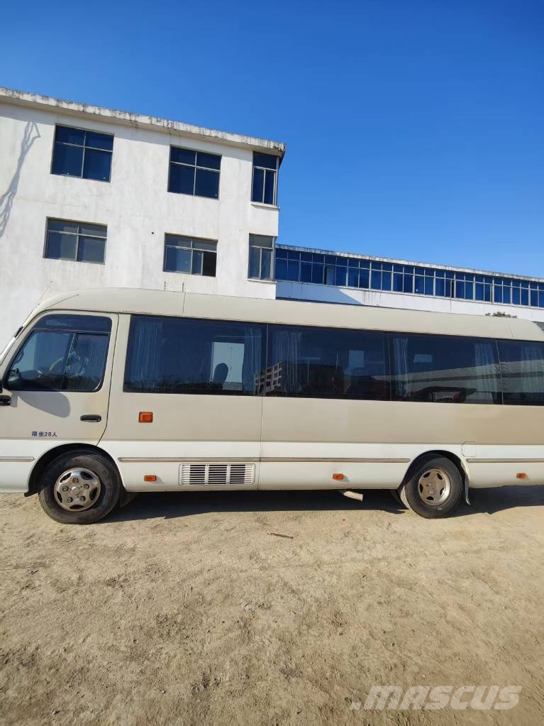 Toyota Coaster 15BT أخرى