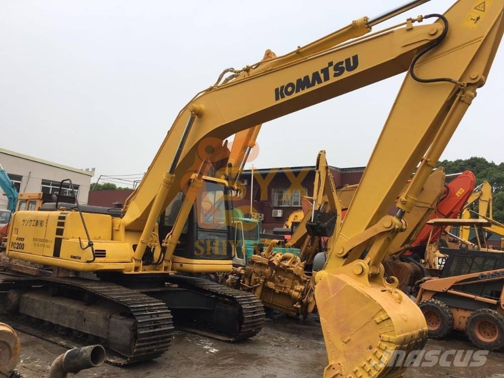 Komatsu PC 200-6 Lánctalpas kotrók