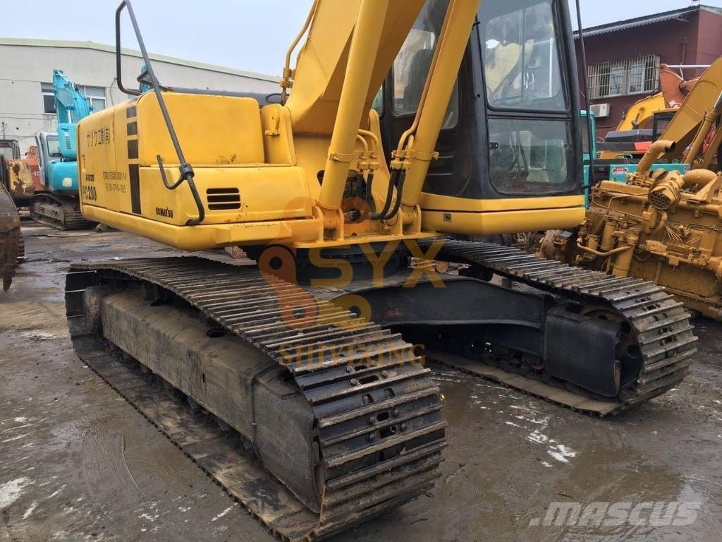 Komatsu PC 200-6 Lánctalpas kotrók
