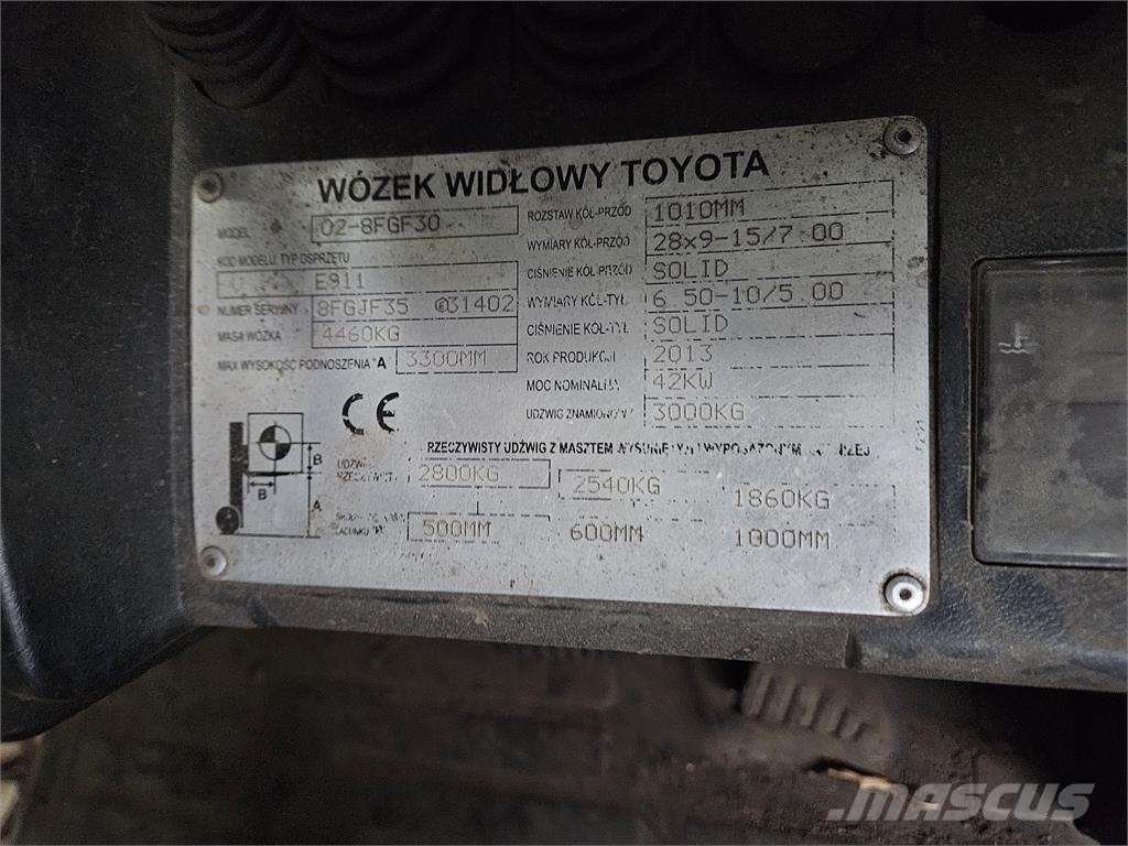 Toyota 8FGF30 Gázüzemű targoncák