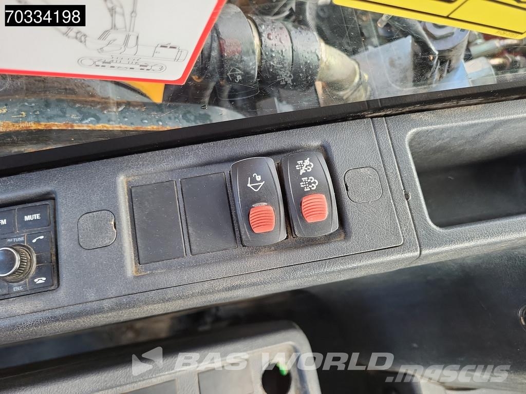 Hyundai HX220 L Bagri goseničarji