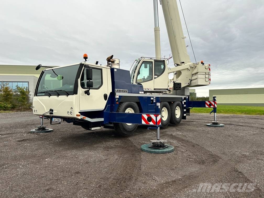 Liebherr LTM 1060-3.1 Grues tout terrain
