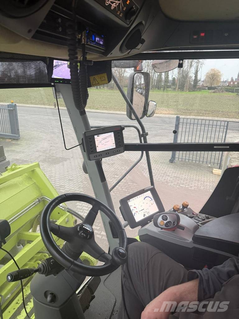 CLAAS Lexion 760 TerraTrac Combine harvesters
