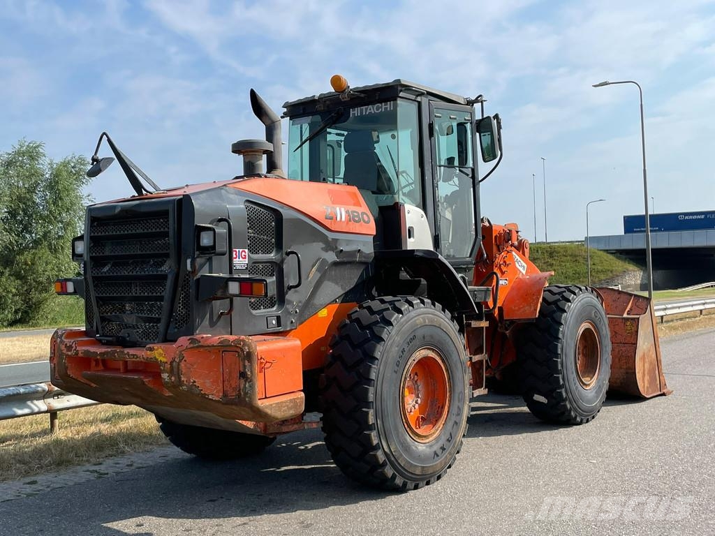 Hitachi ZW180-5B Cargadoras sobre ruedas