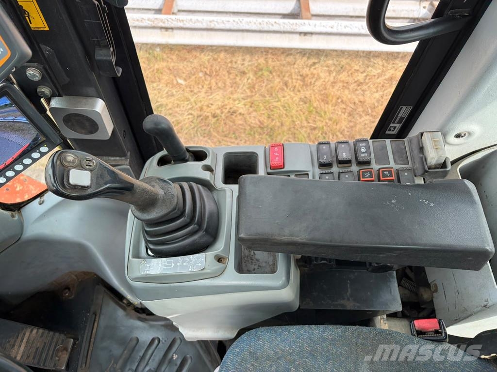 Hitachi ZW180-5B Φορτωτές με λάστιχα (Τροχοφόροι)