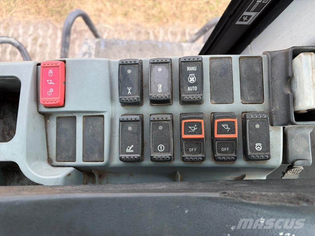 Hitachi ZW180-5B Φορτωτές με λάστιχα (Τροχοφόροι)