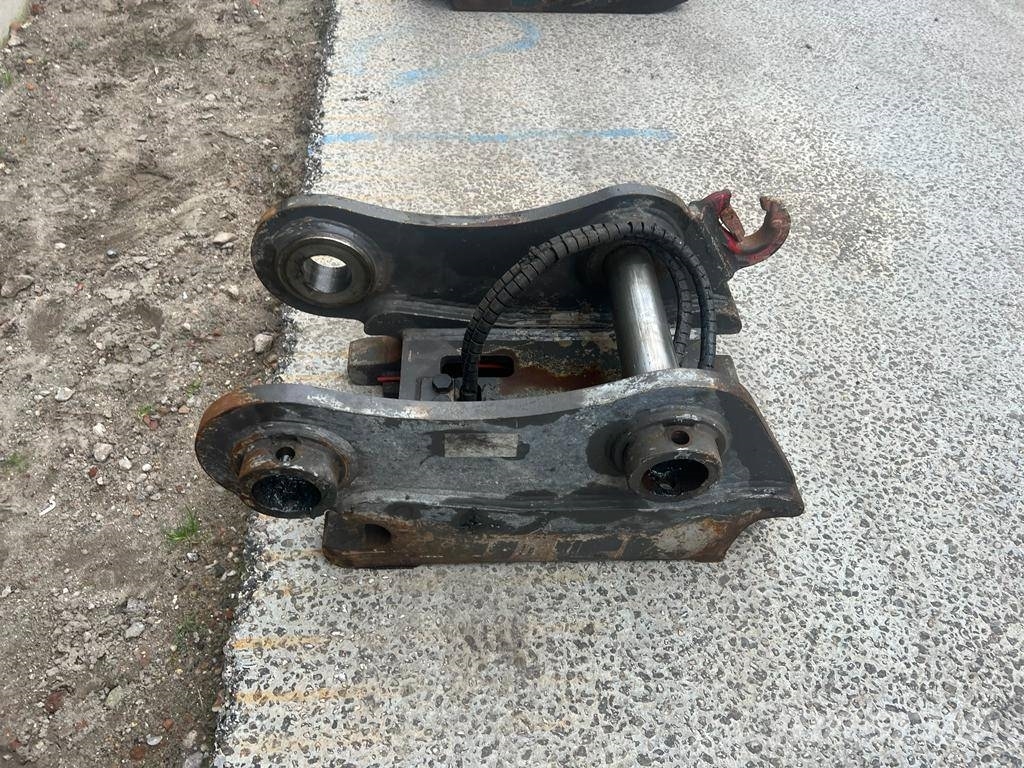 CAT 336LRE / 336 LRE quick coupler Brze spojke