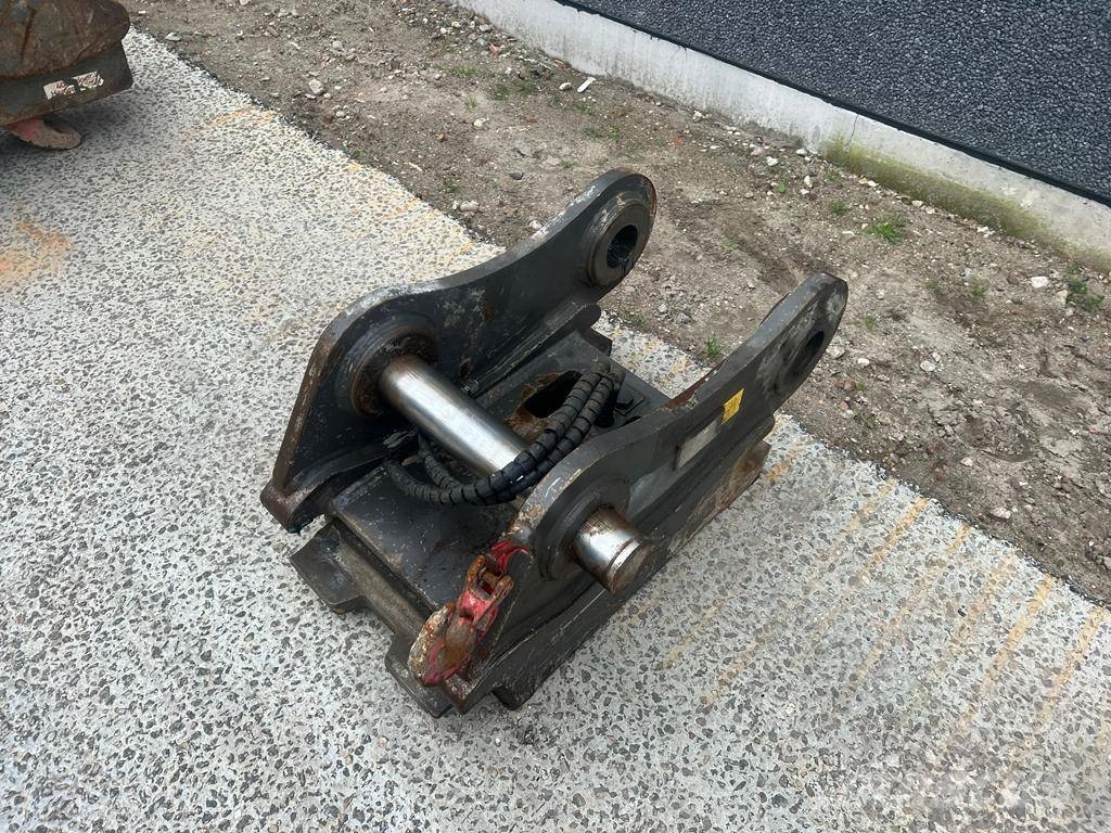 CAT 336LRE / 336 LRE quick coupler Brze spojke