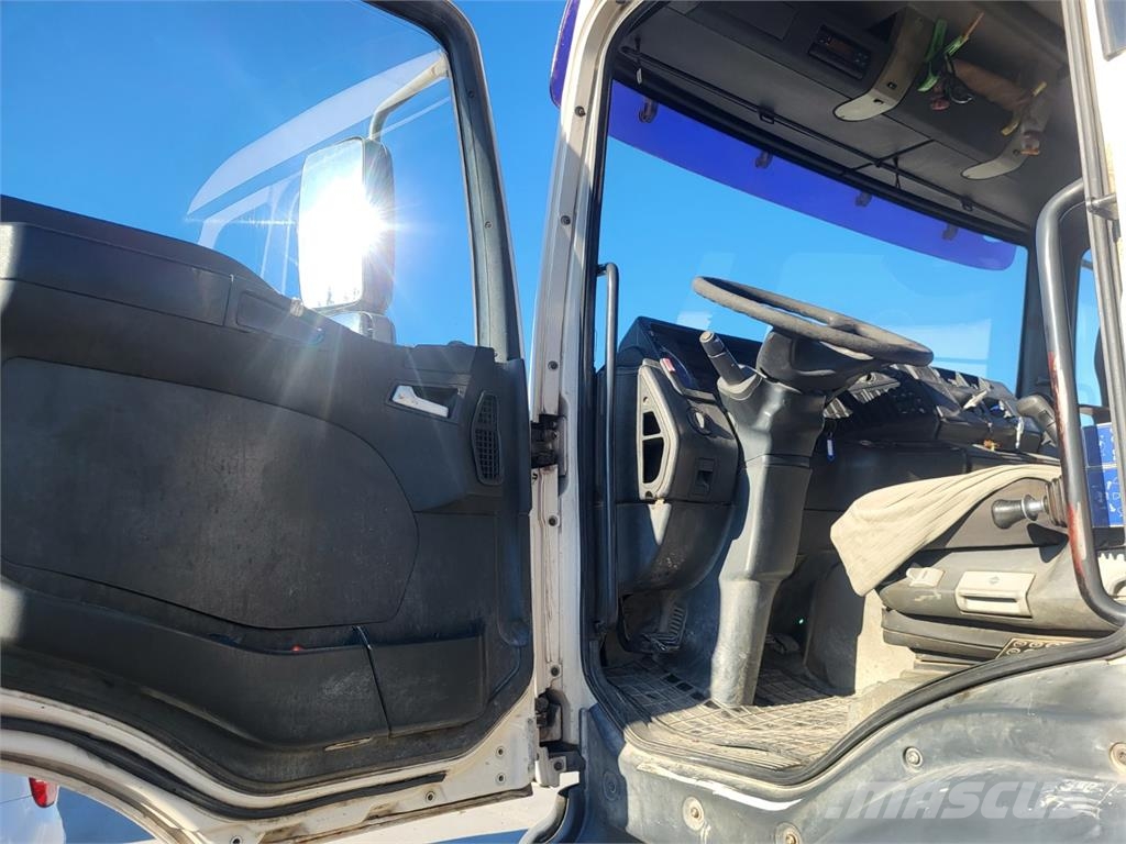 MAN TGA 26.390 6X4 BB + HR FASSI F235XP Billenő teherautók