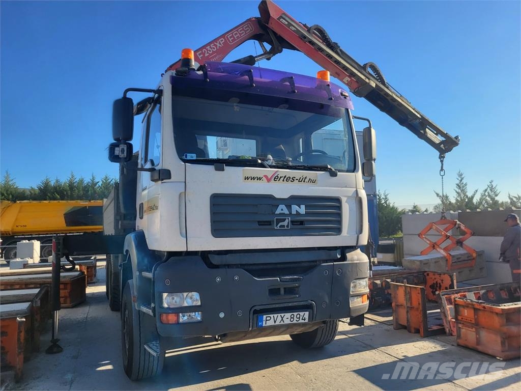 MAN TGA 26.390 6X4 BB + HR FASSI F235XP Billenő teherautók