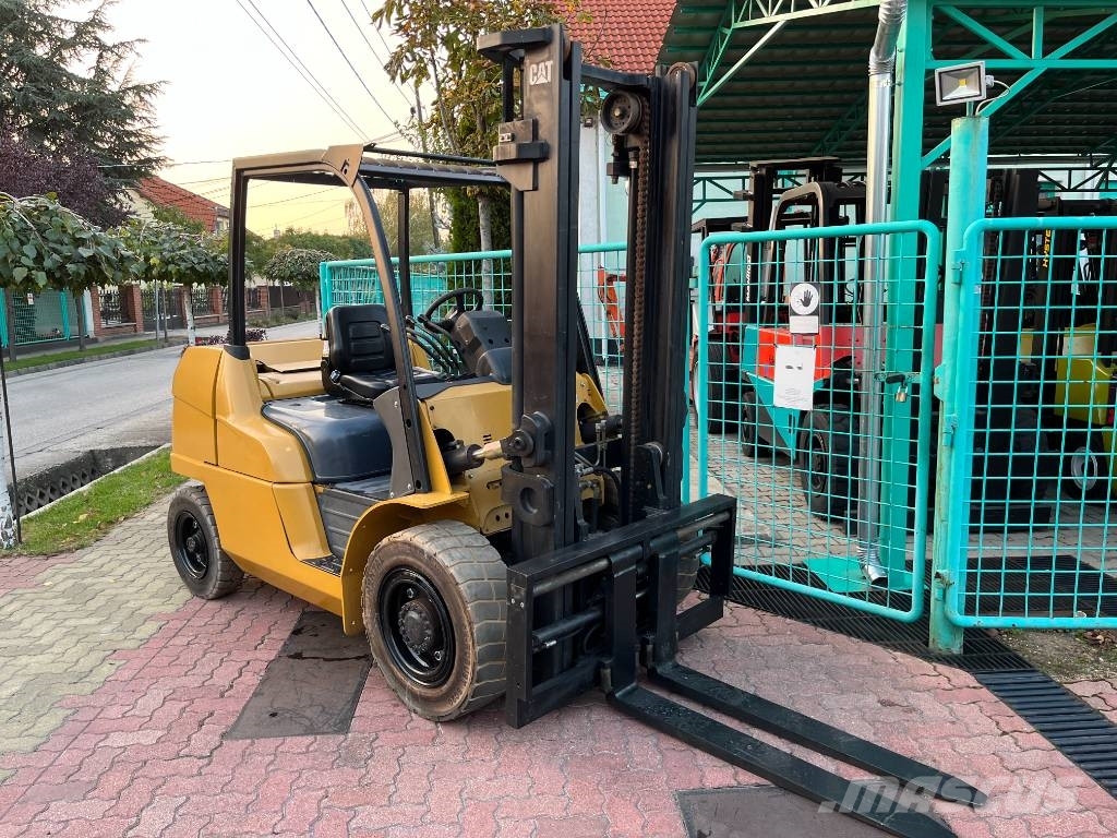 CAT DP 45 N V-3549 Dieseltrukit