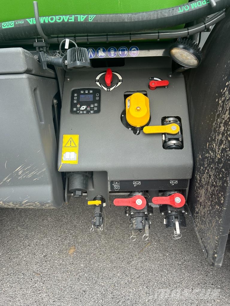 Fendt ROGATOR 655 رشاشات ذاتية الحركة