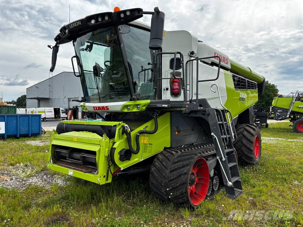 CLAAS Lexion 6900 TerraTrac Combine harvesters