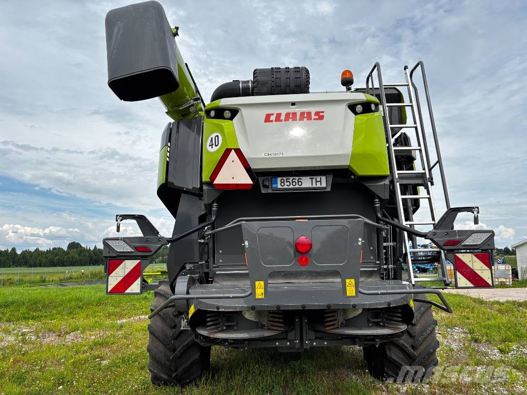 CLAAS Lexion 6900 TerraTrac Combine harvesters