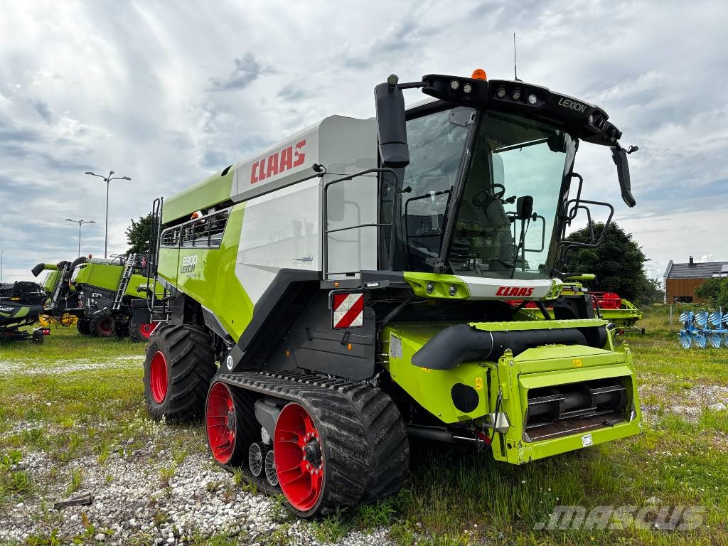 CLAAS Lexion 6900 TerraTrac Combine harvesters