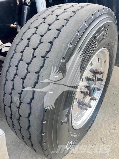 Peterbilt 367 وحدات الجر