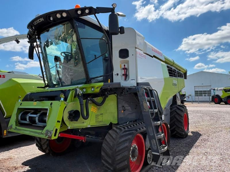 CLAAS LEXION 7600 TERRA TRAC Зернозбиральні комбайни