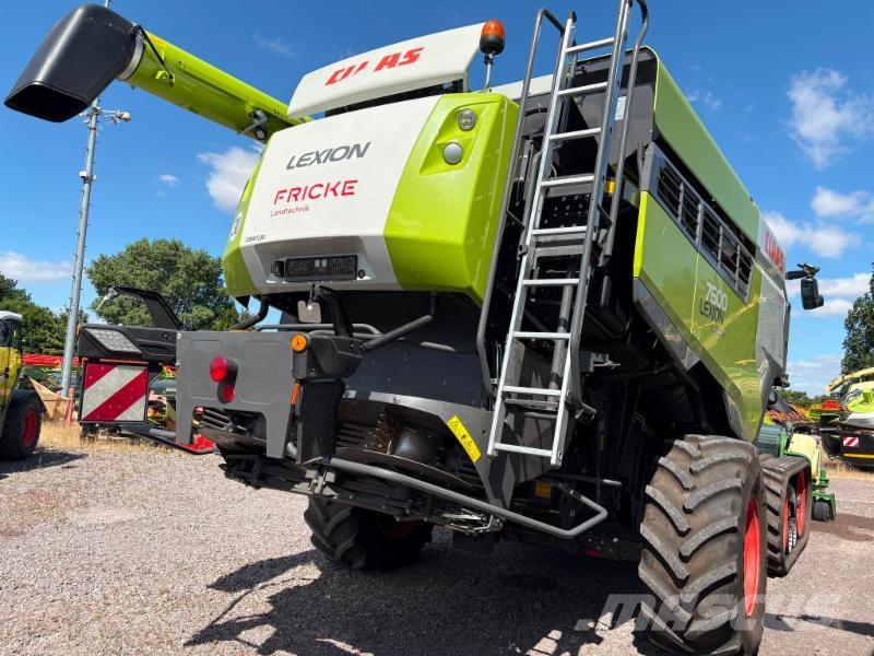 CLAAS LEXION 7600 TERRA TRAC Зернозбиральні комбайни