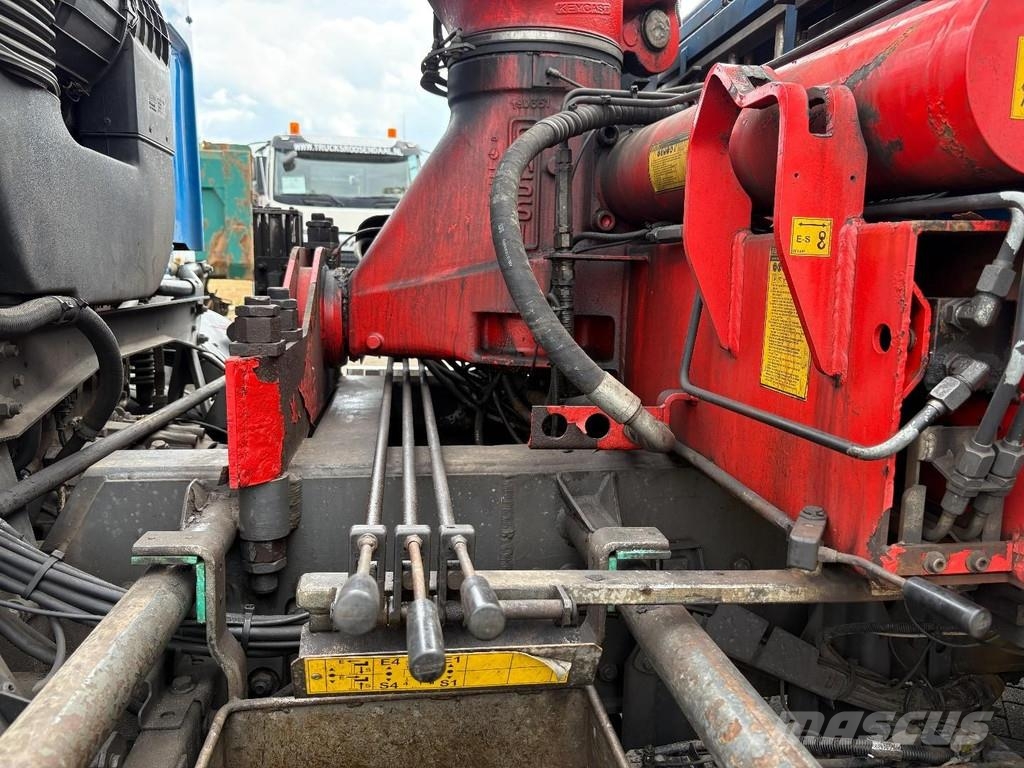 DAF CF 85.410 + FASSI F365A - 6X EXT. + REMOTE + 6X2 + Camiones portavehículos