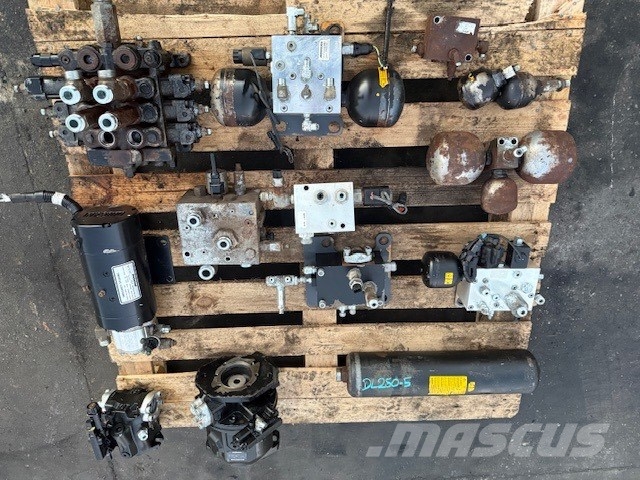 Doosan DL 250-5 USED HYDRAULIC PARTS Гидравлическая система