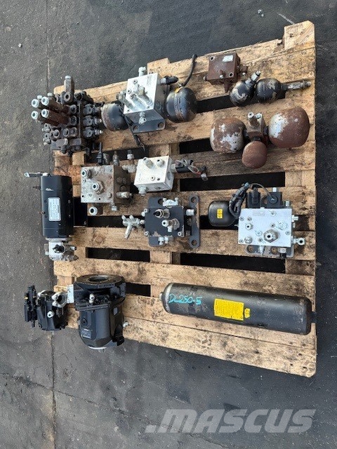 Doosan DL 250-5 USED HYDRAULIC PARTS Гидравлическая система