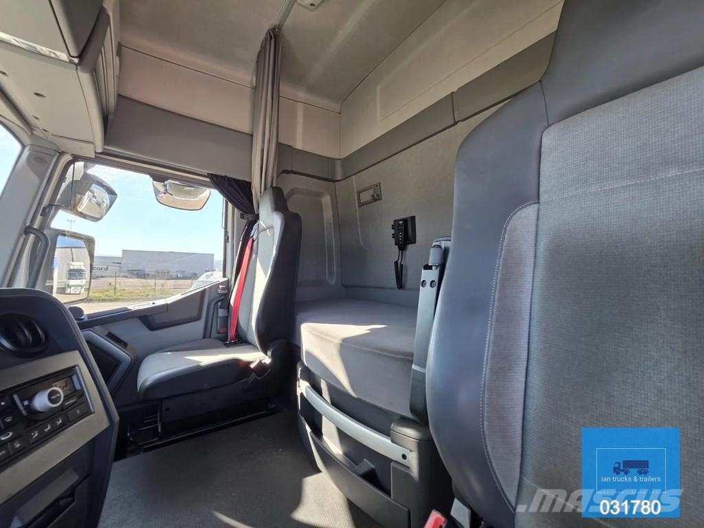 Renault T460 4X2 | Retarder | PTO/Hydraulics | 551.000 Km Тягачі