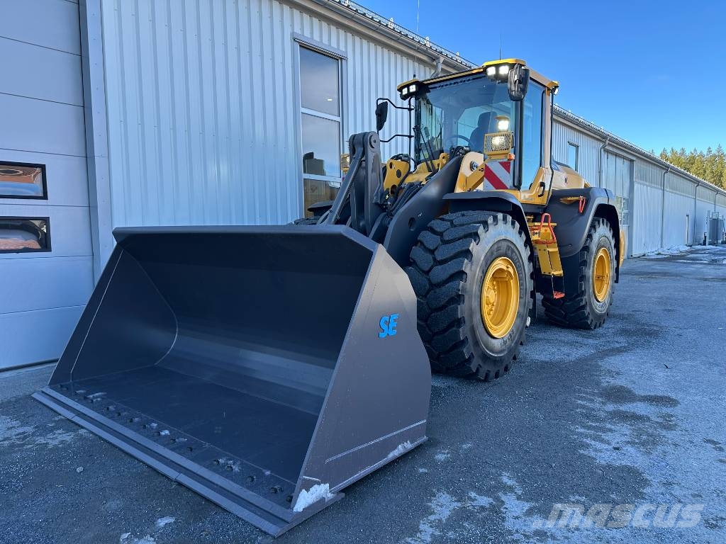 Volvo L120H 1859tim all utrustning + L5 däck Pyöräkuormaajat