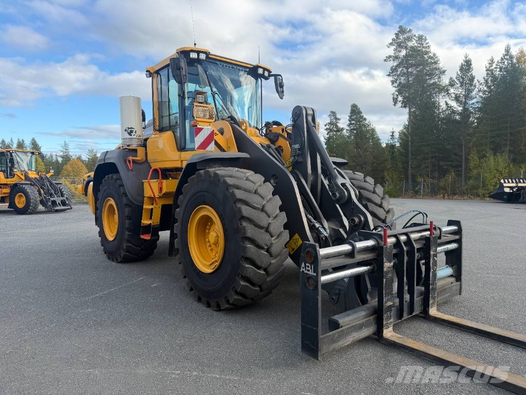 Volvo L120H 1859tim all utrustning + L5 däck Pyöräkuormaajat