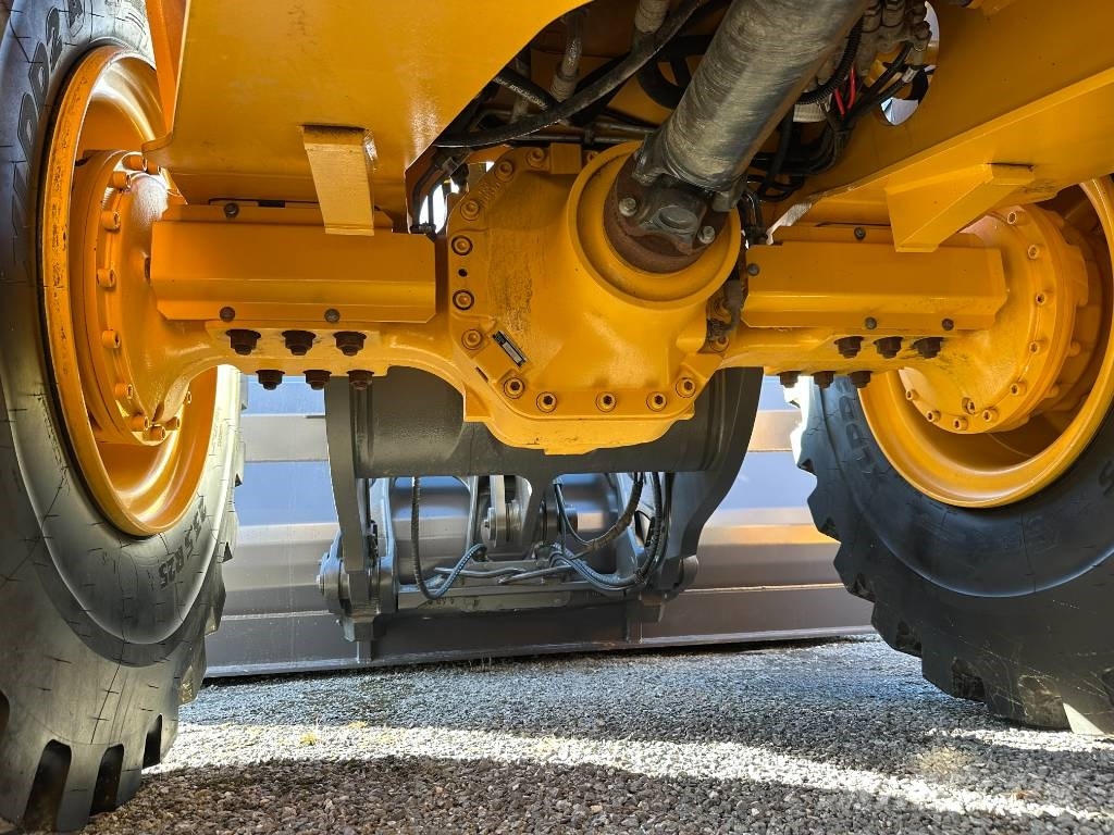 Volvo L120H 1859tim all utrustning + L5 däck Pyöräkuormaajat