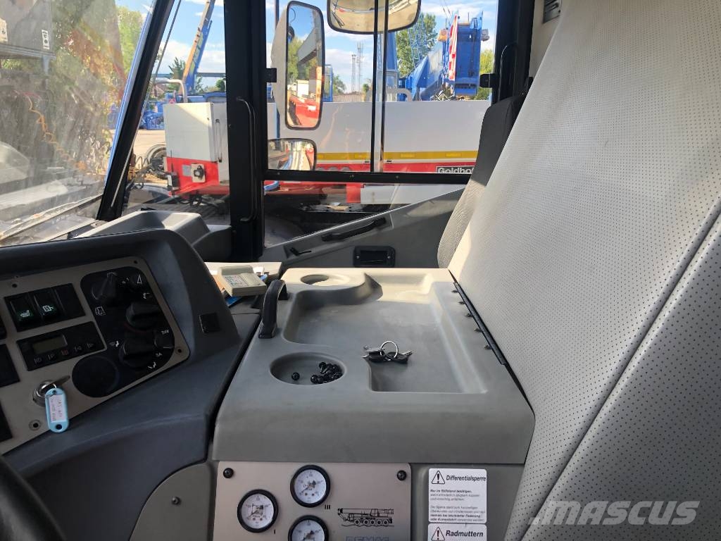 Demag AC 100 越野起重機