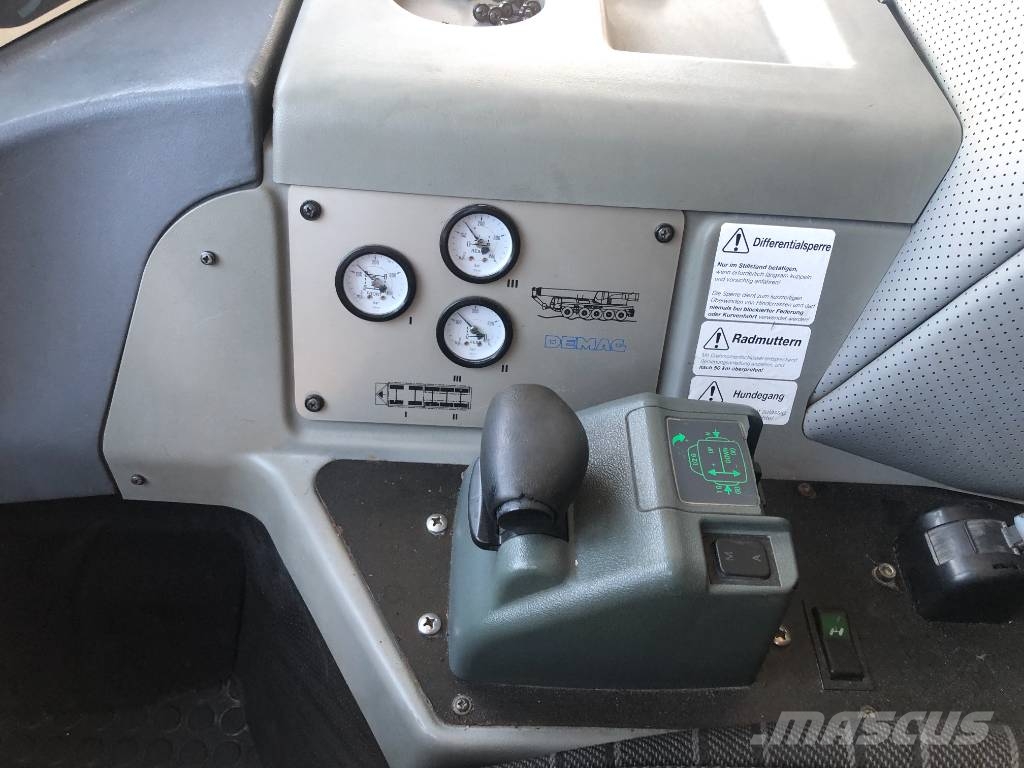 Demag AC 100 越野起重機