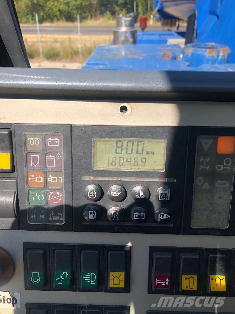 Demag AC 100 越野起重機