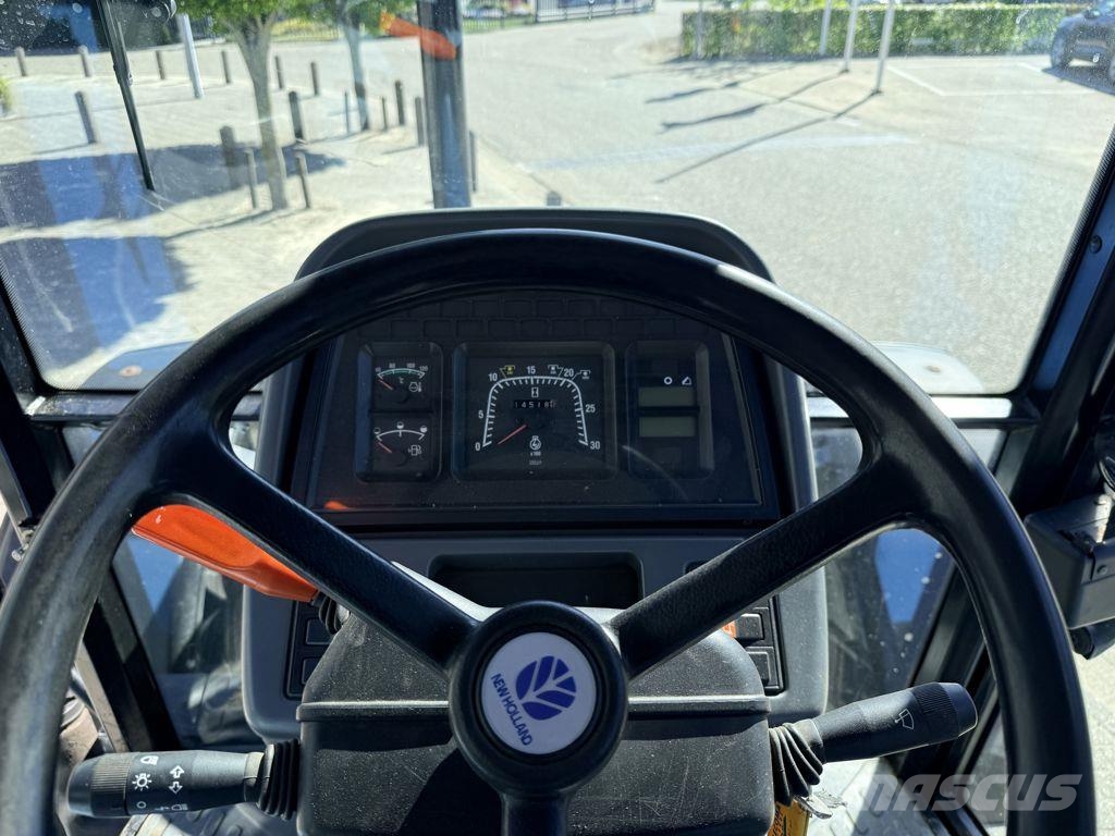 New Holland TS90 4WD Shuttle Traktorok