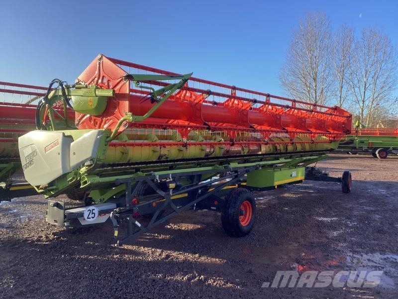 CLAAS TRION 750 حصادات