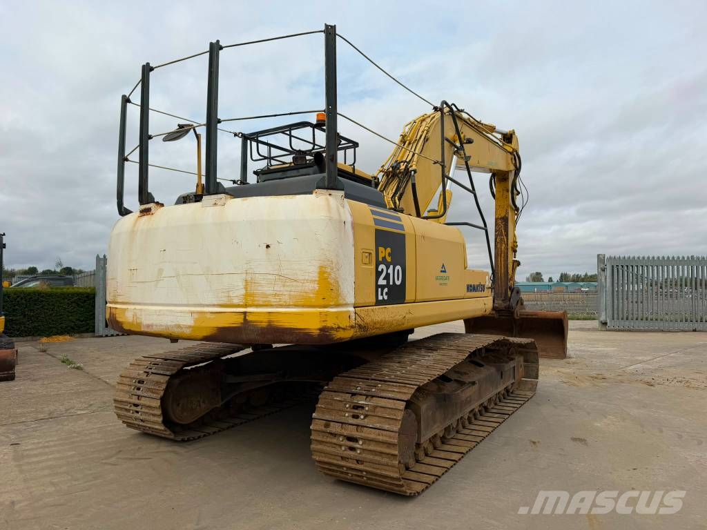 Komatsu PC 210 LC-7K حفارات زحافة