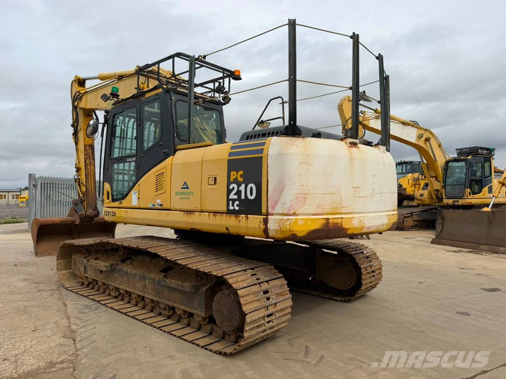 Komatsu PC 210 LC-7K حفارات زحافة