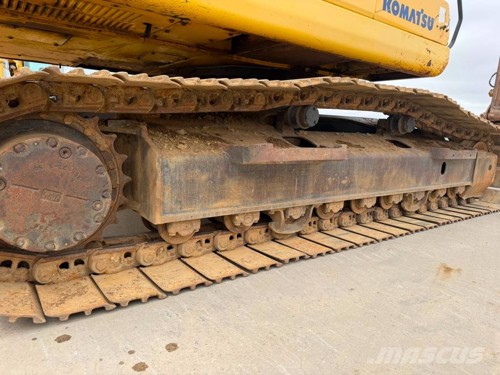 Komatsu PC 210 LC-7K حفارات زحافة