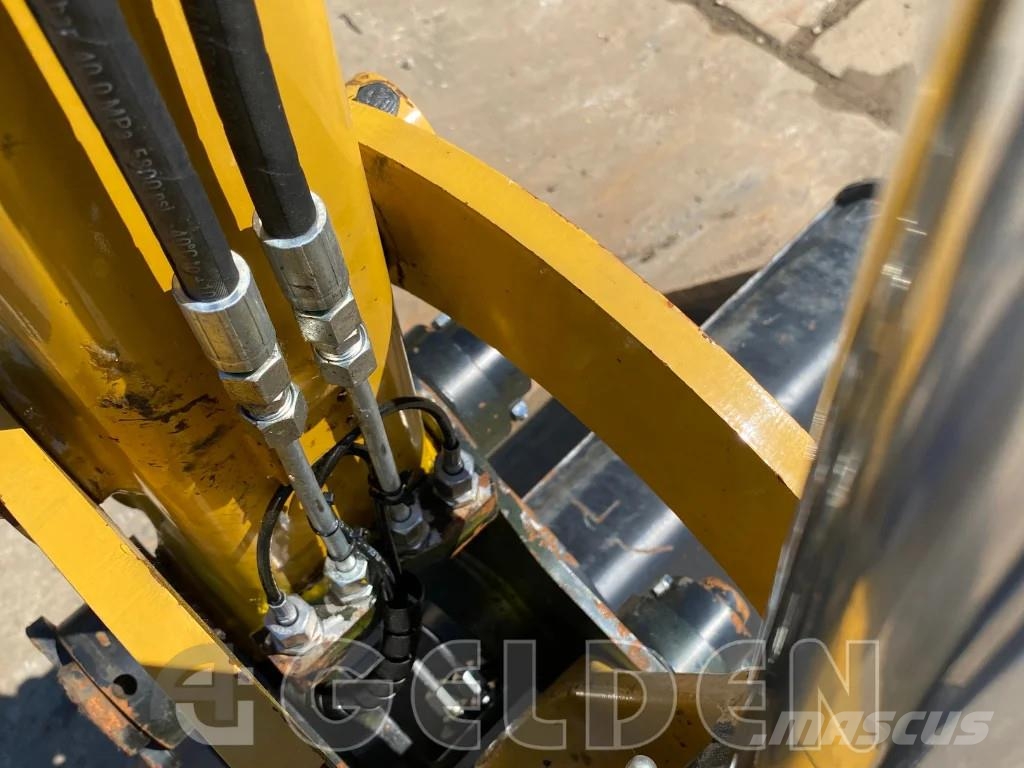 CAT 303 - 3 Buckets Miniescavadeiras < 7t (Mini escavadeiras)