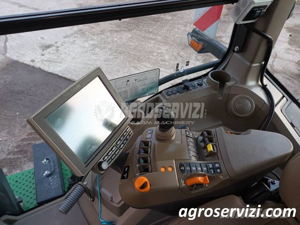 John Deere 8RX 410 Traktorit