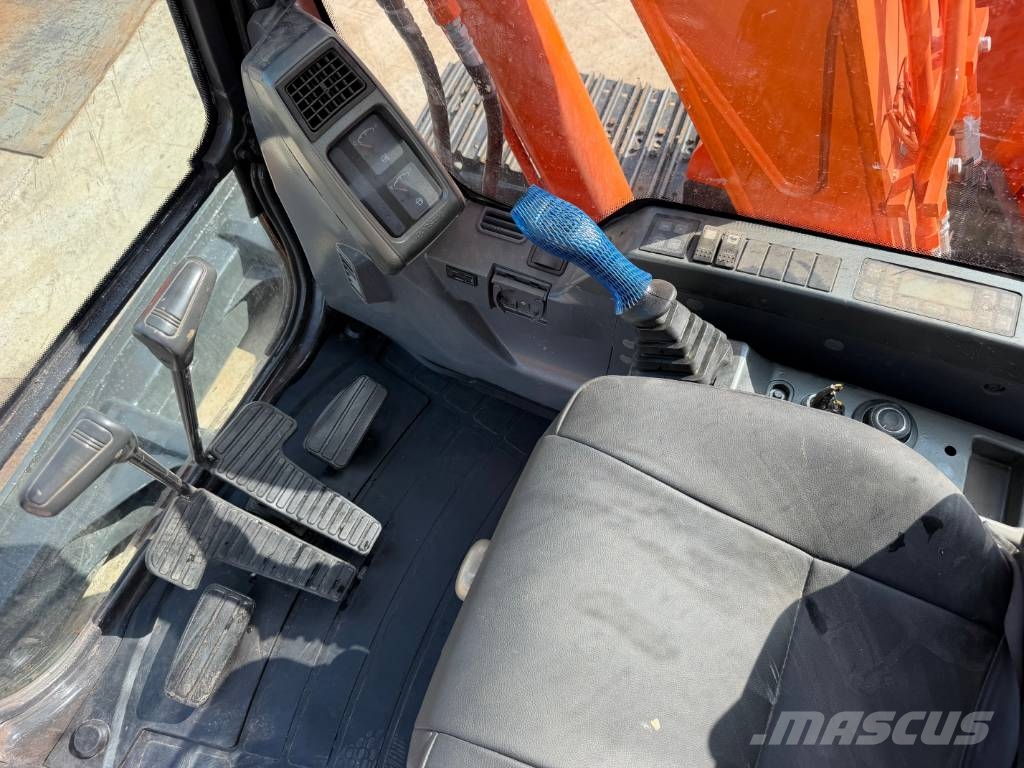 Doosan DX75 Bagri goseničarji