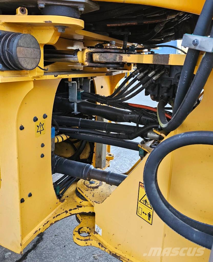 Volvo L 120 F Hjullastere