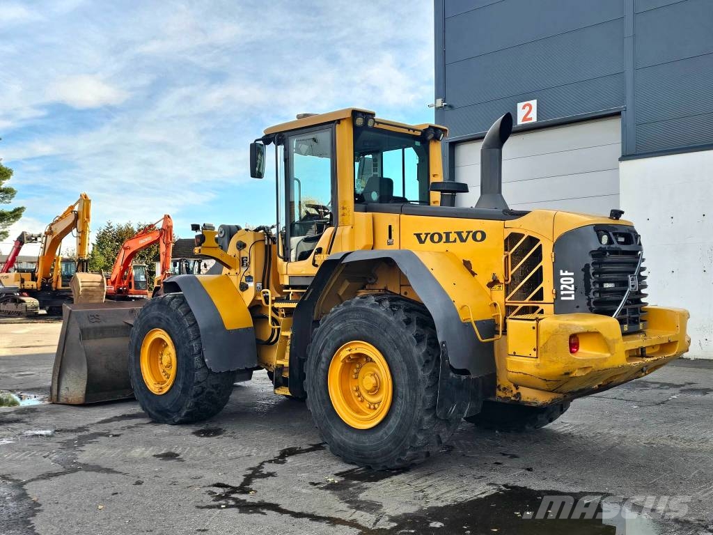 Volvo L 120 F Hjullastere