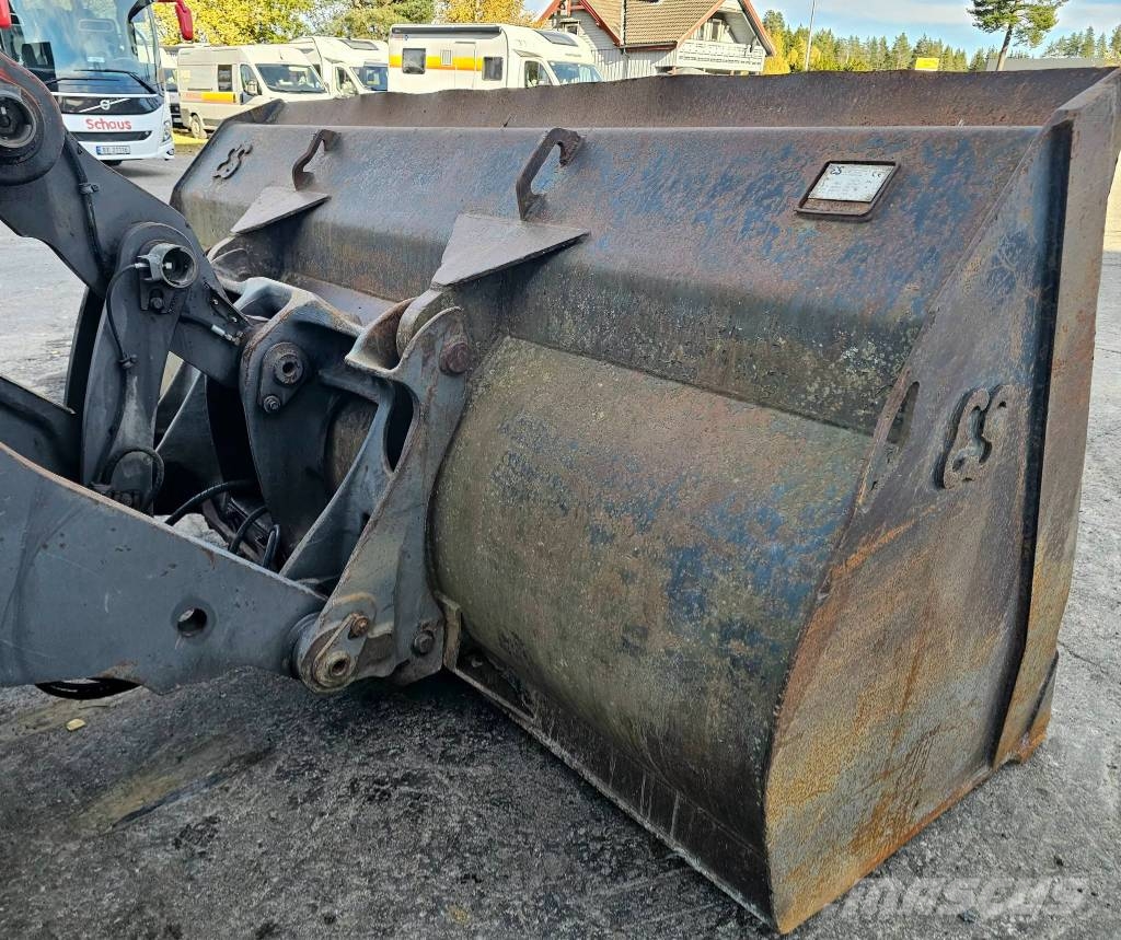 Volvo L 120 F Hjullastere