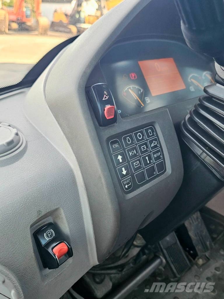 Volvo L 120 F Hjullastere