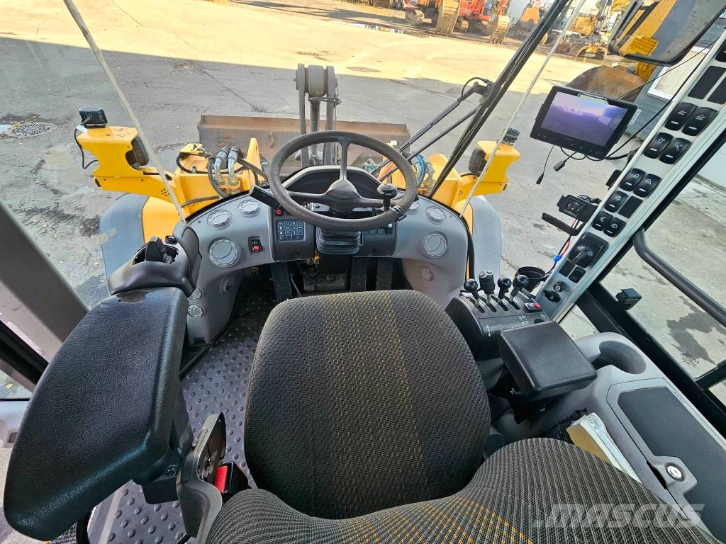Volvo L 120 F Hjullastere