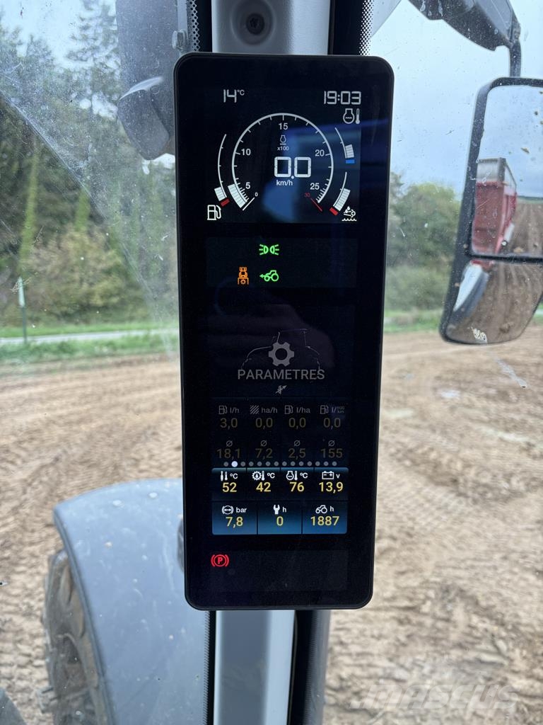 Valtra Q265 Traktoriai