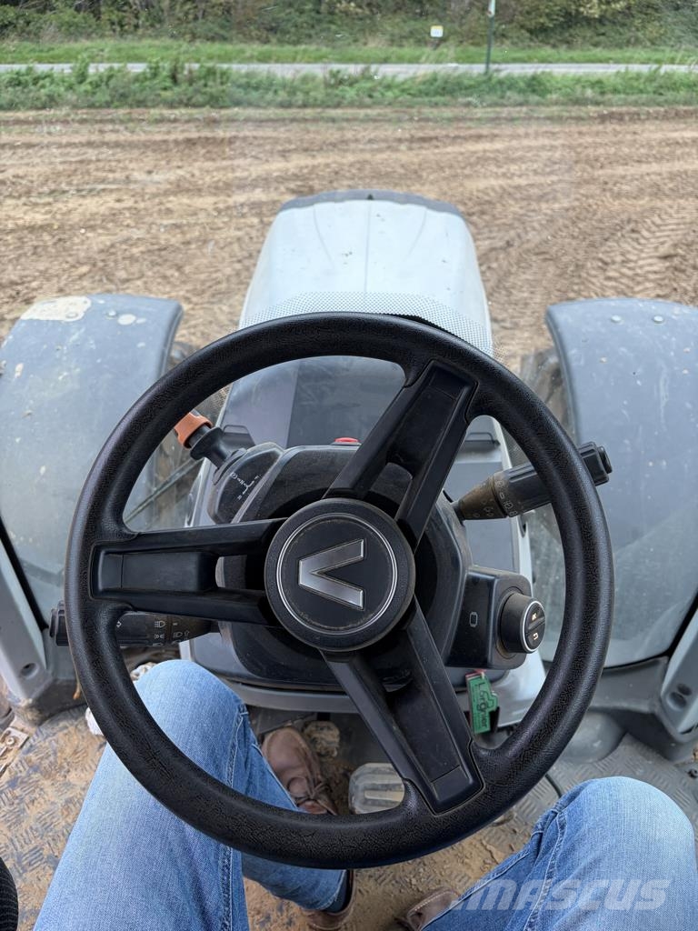 Valtra Q265 Трактора