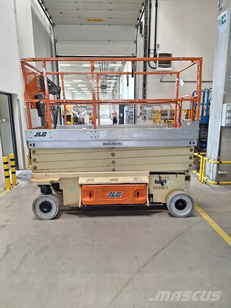 JLG 2646 ES Sakselifter