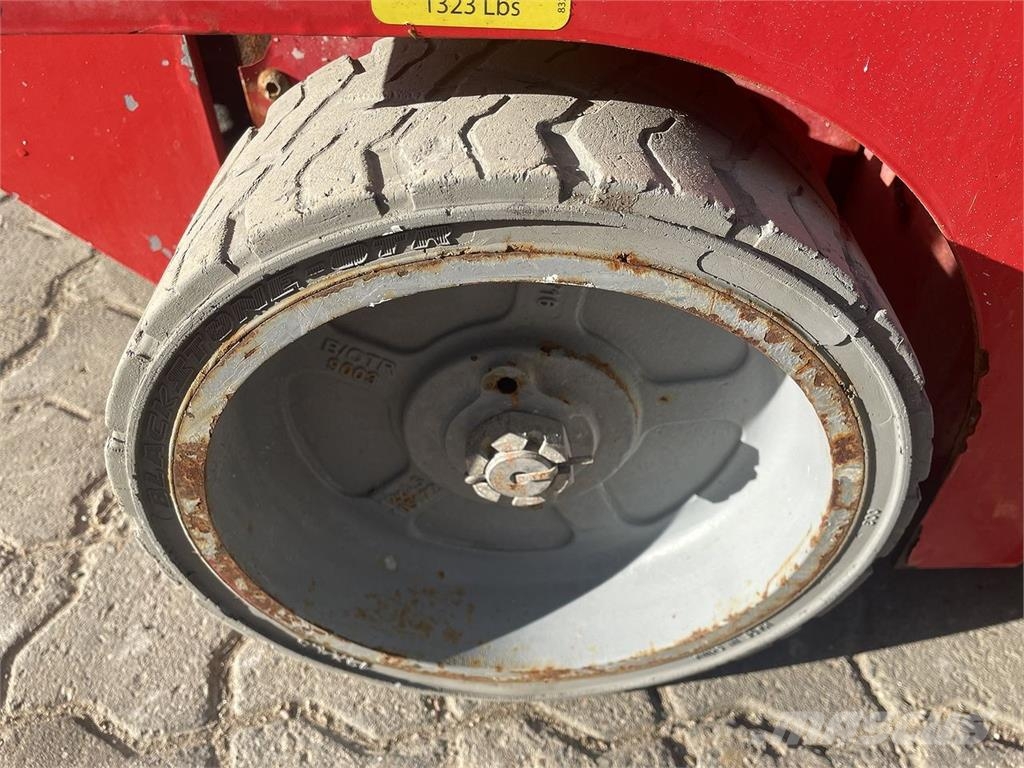 Manitou 78SEC Šķerveida pacēlāji